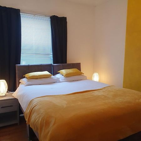 Apartamento Planet 9 Warrington  Exterior foto