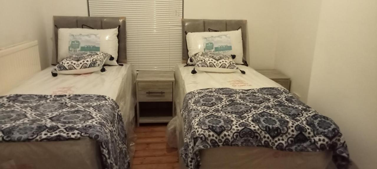 Apartamento Planet 9 Warrington  Exterior foto